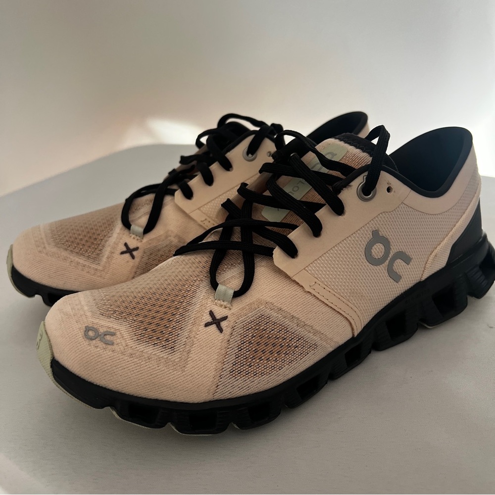 On Cloud X Sneakers Light Pink Black Laces Women’s 8.5 - Picture 5 of 9